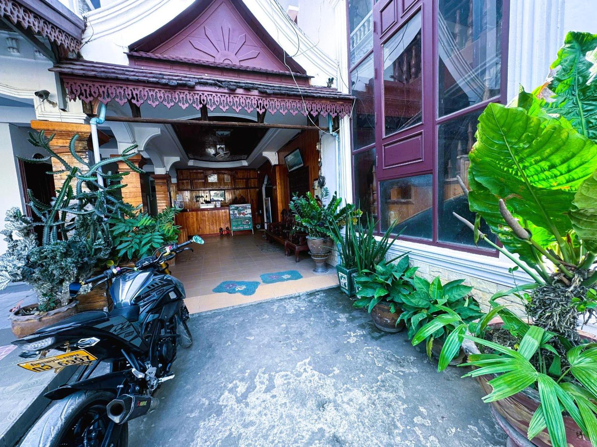 Walking Street Villa Vang Vieng Extérieur photo